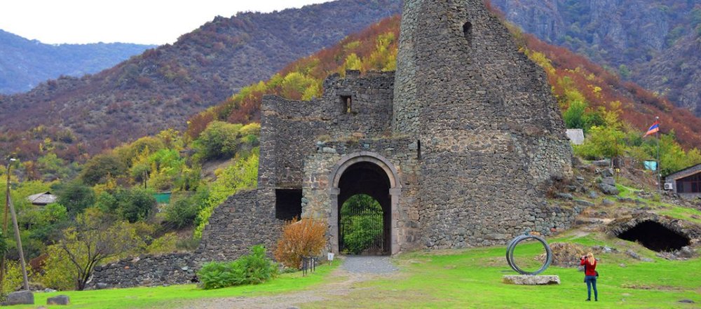 ԴԵՊԻ ԼՈՌԻ